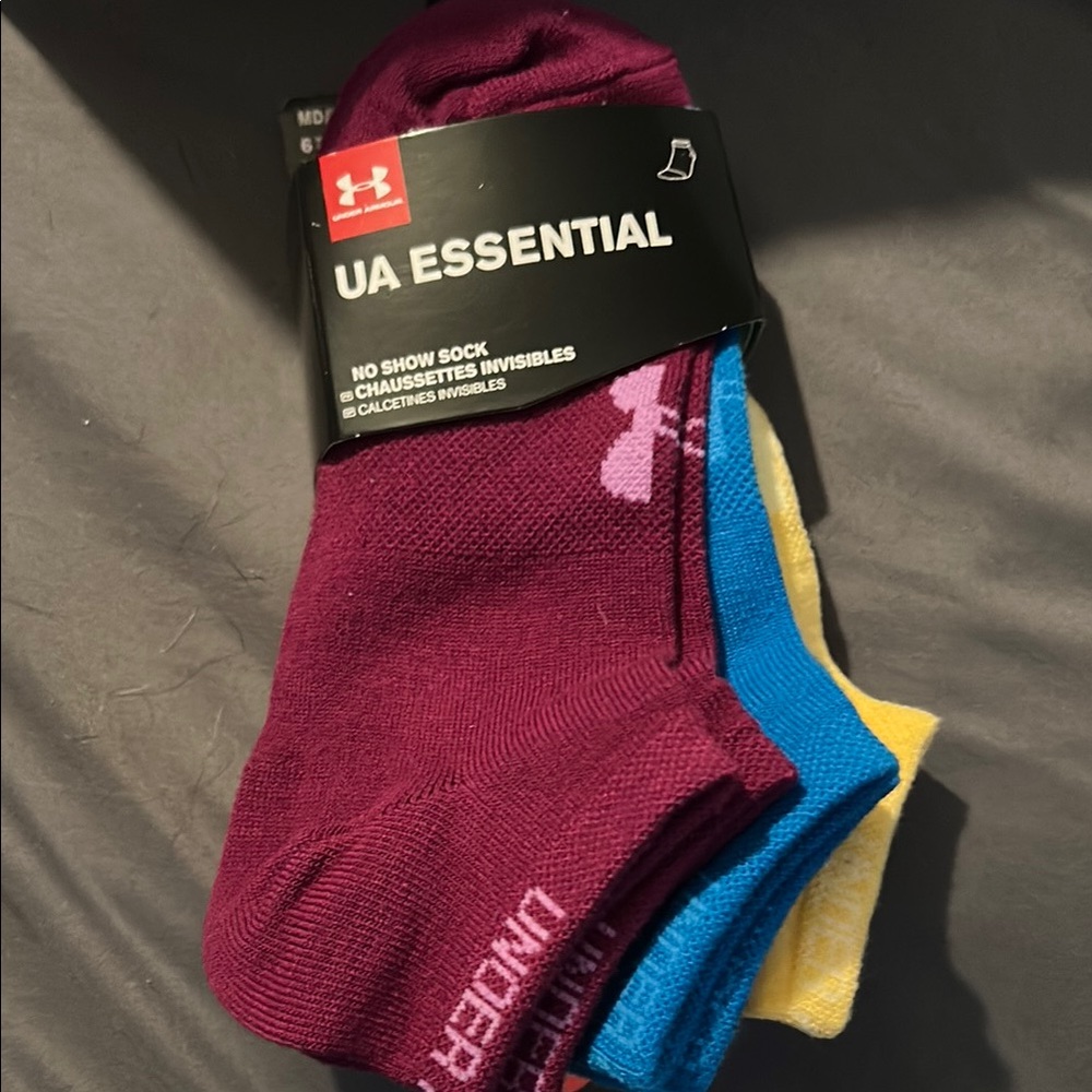 Under Armour UA Essential No-Show Socks - Burgundy (3-Pack)